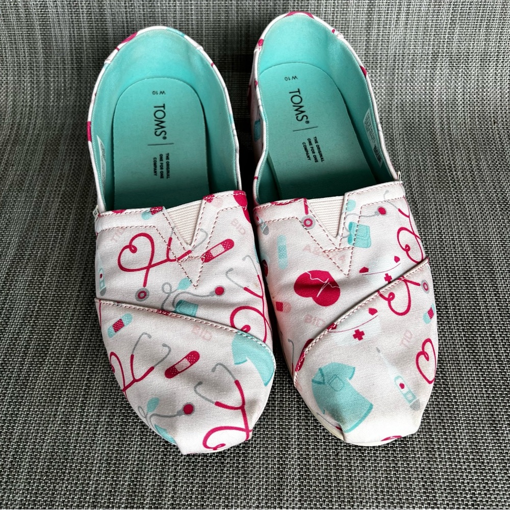 Toms Alpargata Nurse Appreciation Shoes Size W10 - Picture 3 of 9